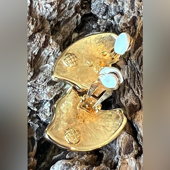 Authentic Swarovski Gold Plated Clip On Earrings Rainbow Crystals Baguette Cut - Picture 9 of 9